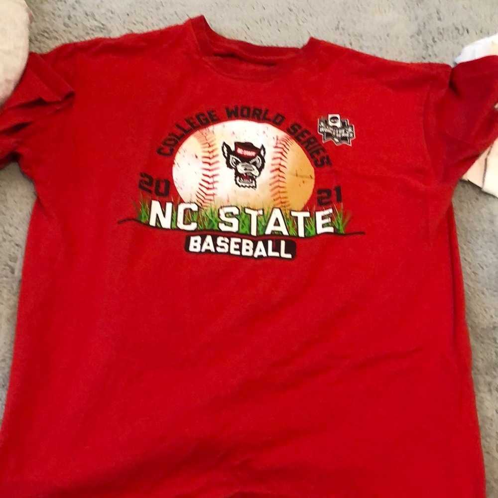 L NC State baseball t-shirt!!